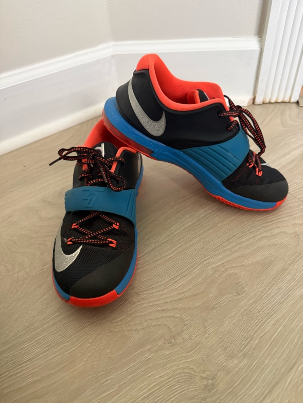 Nike Kids' Black/Blue/Orange Basketball Shoes Women’s 8